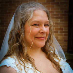 Meet your Posher, Connie